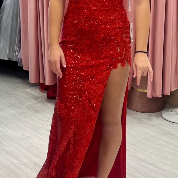 Sheri Hill Prom Dress in Size 4 - Picture 8 of 13